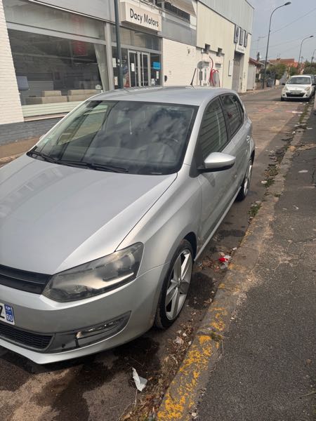 Volkswagen Polo V 1.4 TDI 90 FAP BLUEMOTION TECHNOLOGY CONFORTLINE BUSINESS