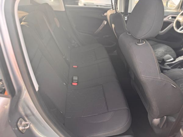 Peugeot 2008 Peugeot 2008 1.2 essence 82cv