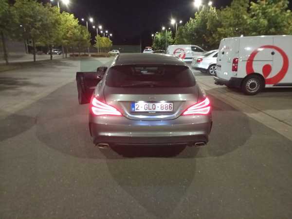 Mercedes-Benz Cla (2) SHOOTING BRAKE 180 D BUSINESS EDITION 7G-DCT