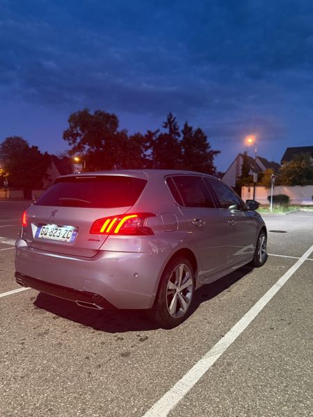 Peugeot 308 II (2) 1.5 BLUEHDI 130 GT LINE