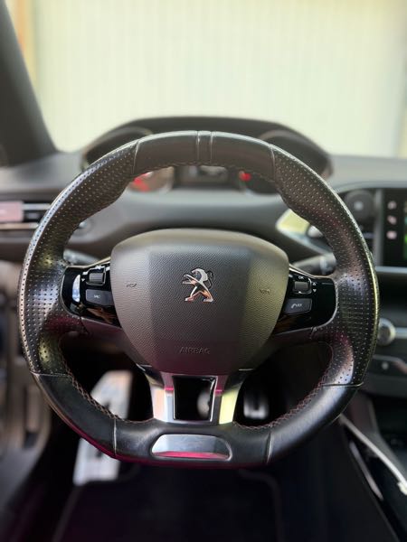 Peugeot 308 II (2) 1.5 BLUEHDI 130 GT LINE