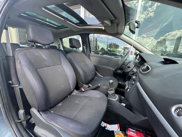 Renault Clio Renault clio toit OUVRANT panoramique