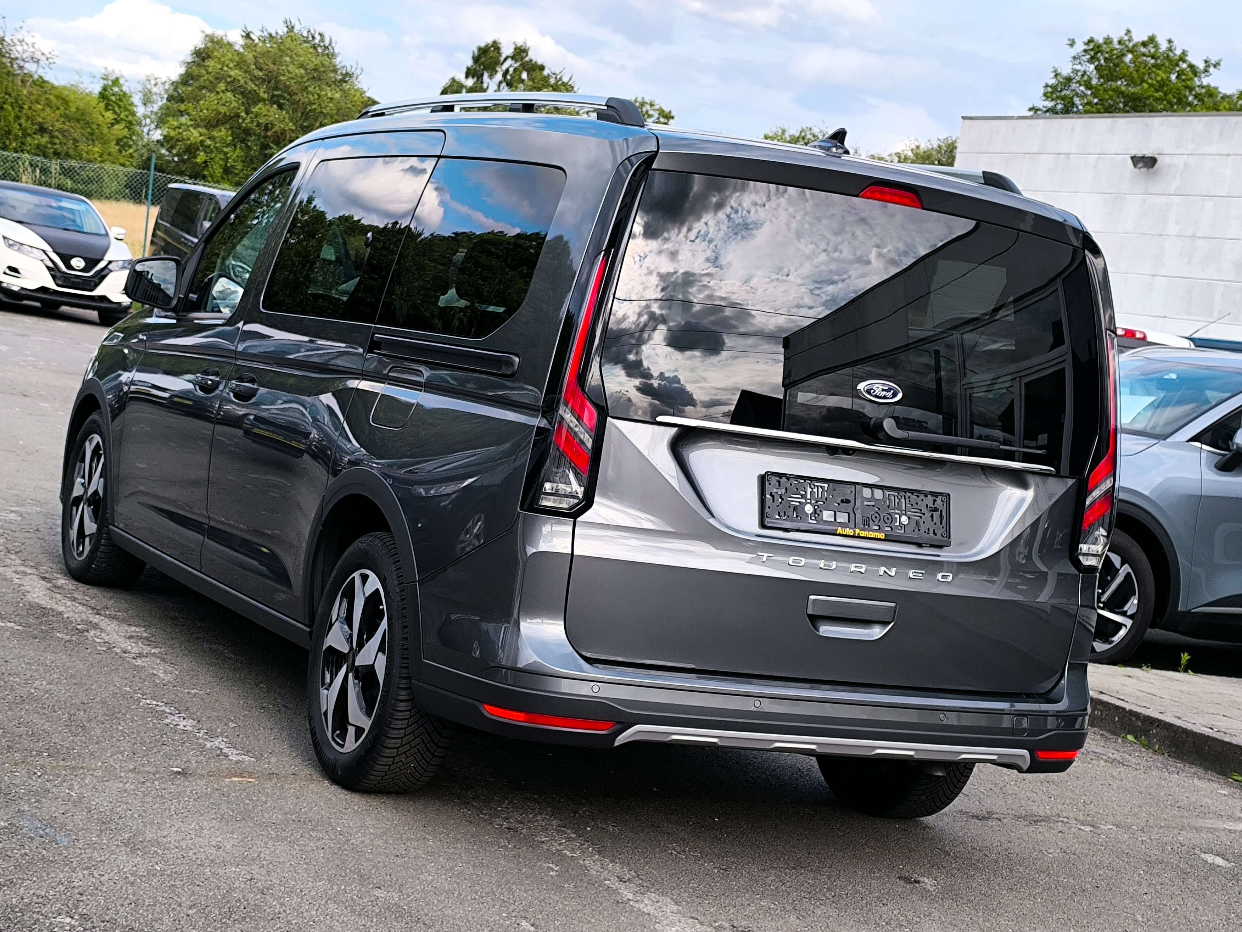 Ford Tourneo Connect 2.0 TDCİ ACTİVE BOİTE AUTO 7 PL GARANTIE 5 ANS