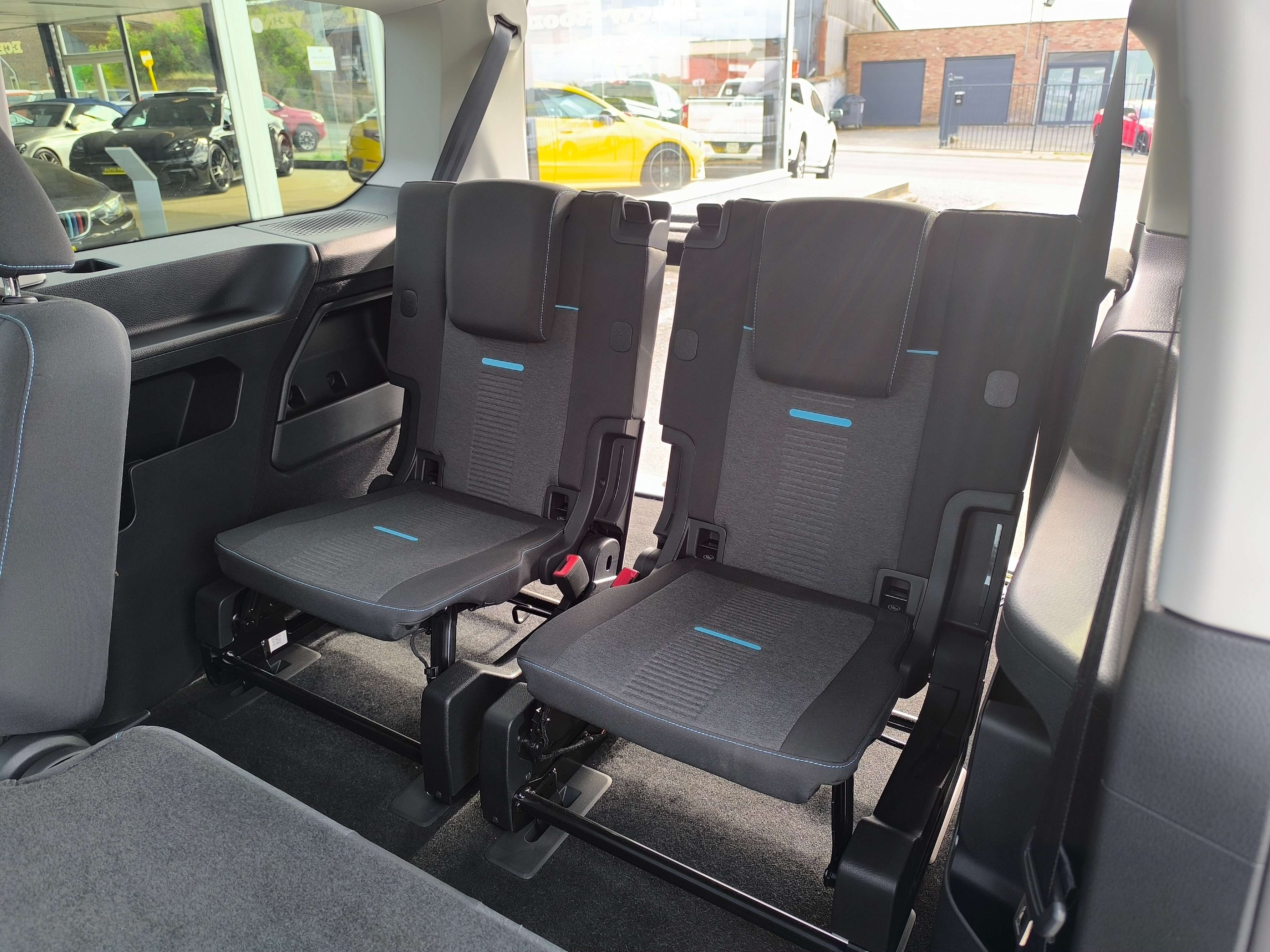 Ford Tourneo Connect 2.0 TDCİ ACTİVE BOİTE AUTO 7 PL GARANTIE 5 ANS