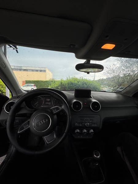 Audi A1 SPORTBACK 1.6 TDI 90 URBAN SPORT