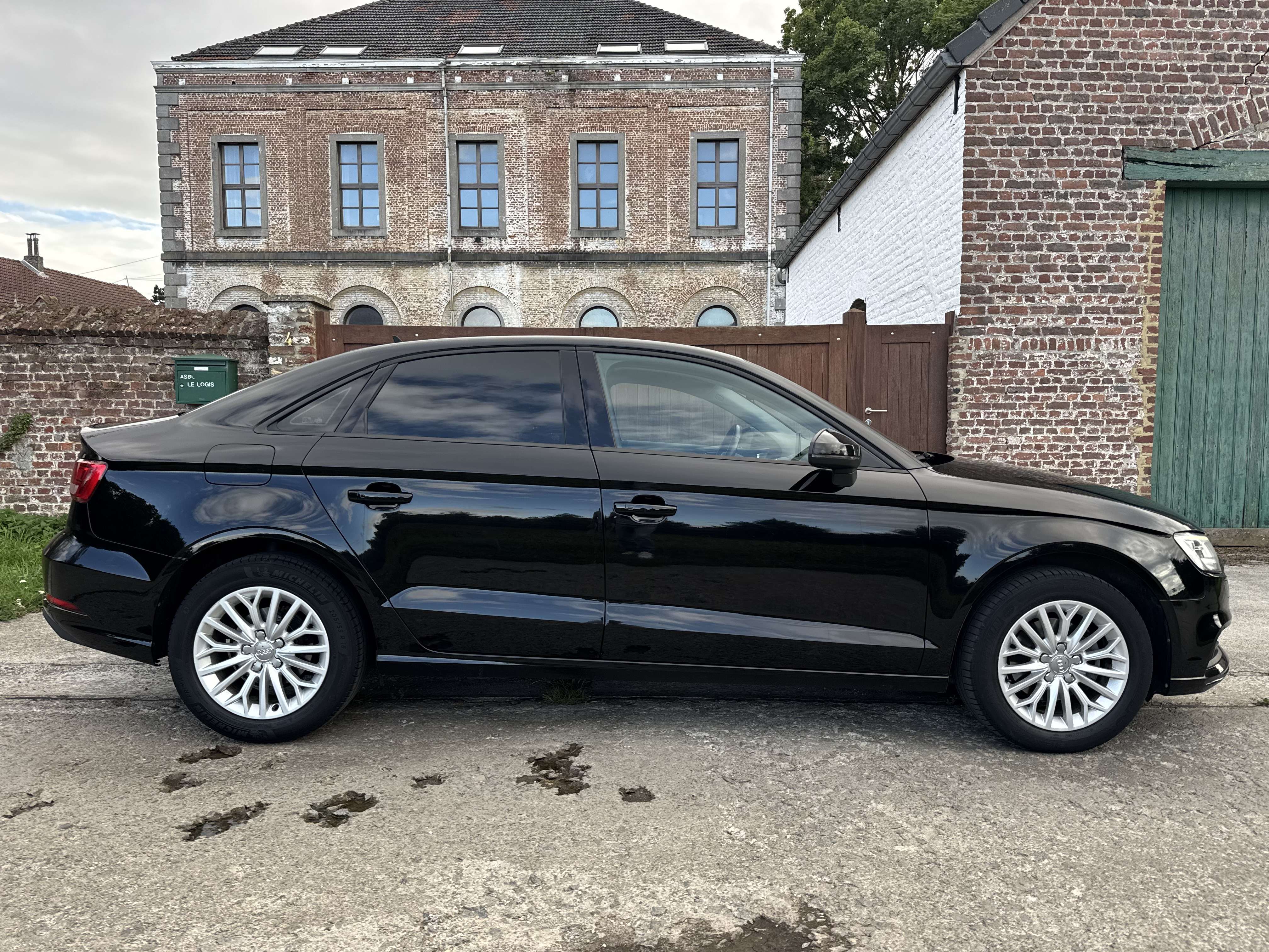 Audi A3 1.6 TDI Limousine S tronic sport