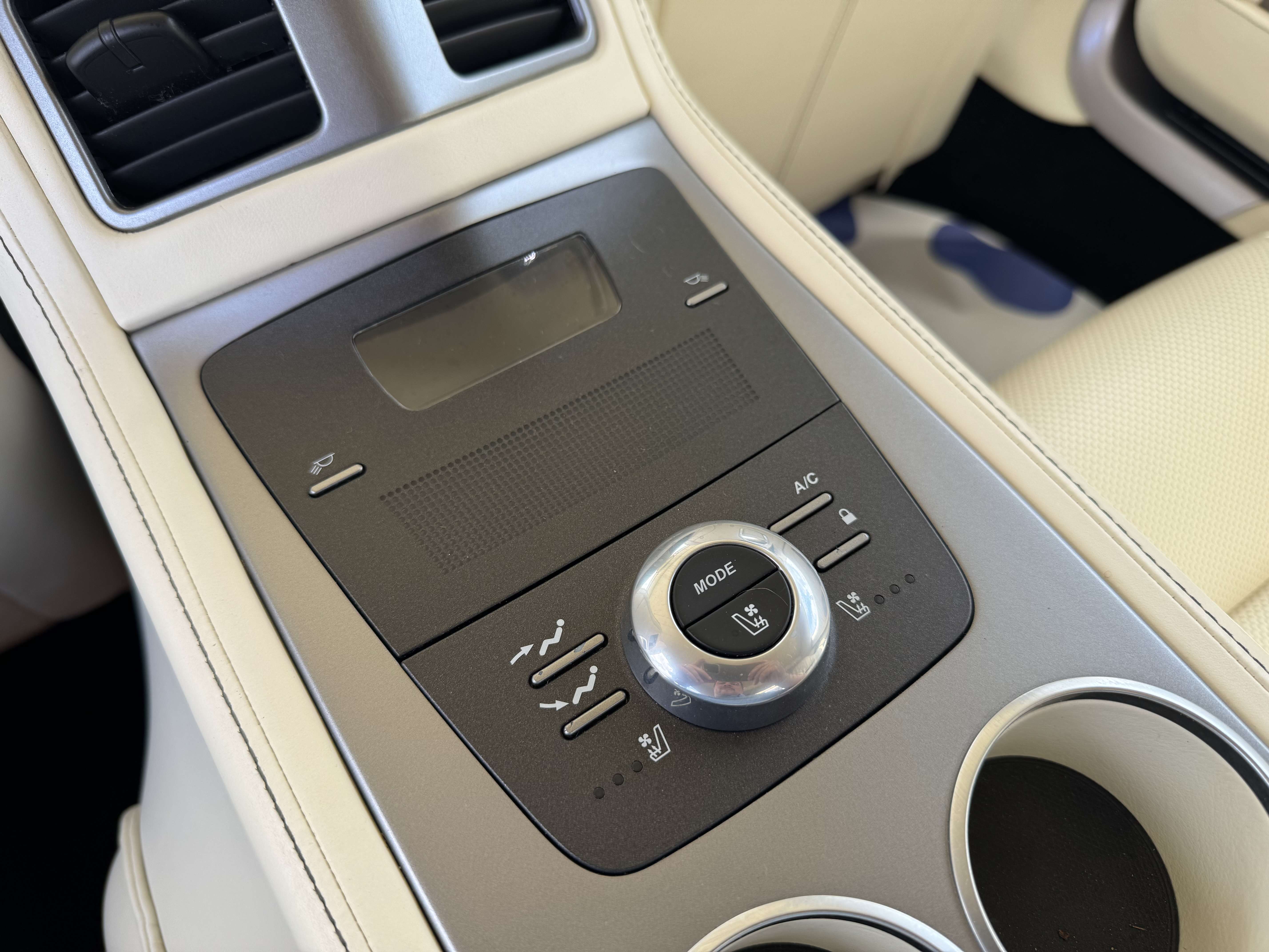 Aston Martin Rapide 5.9i V12 Touchtronic / GPS / B&O / GARANTIE