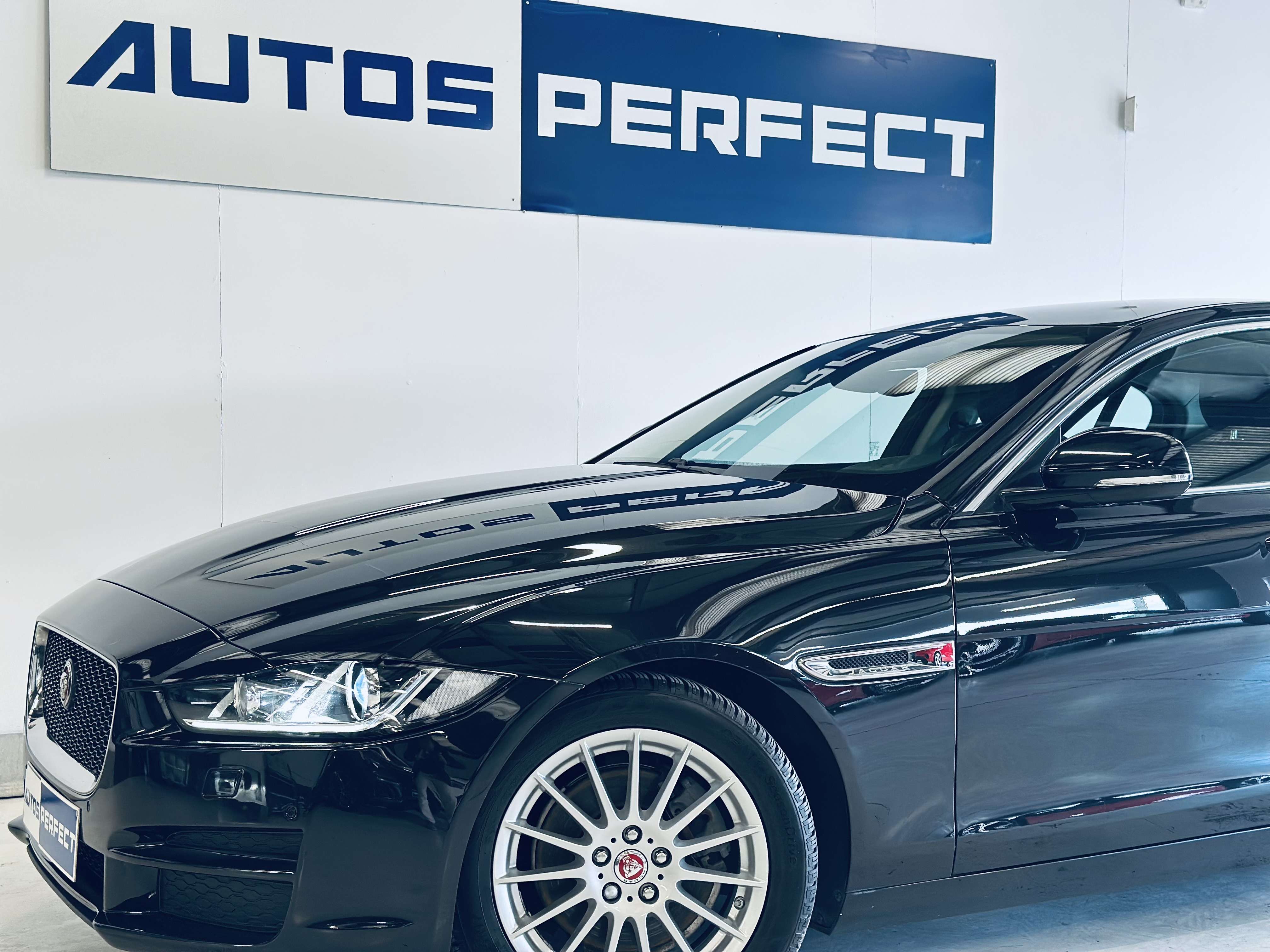 Jaguar XE XE 2.0 D E-Performance Pure 163cv LED CUIR CAMERA