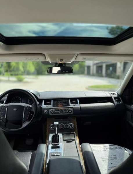 Land Rover Range Rover Sport clean