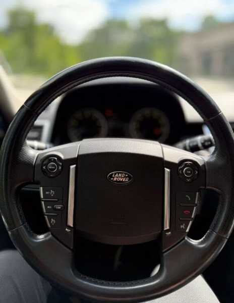 Land Rover Range Rover Sport clean