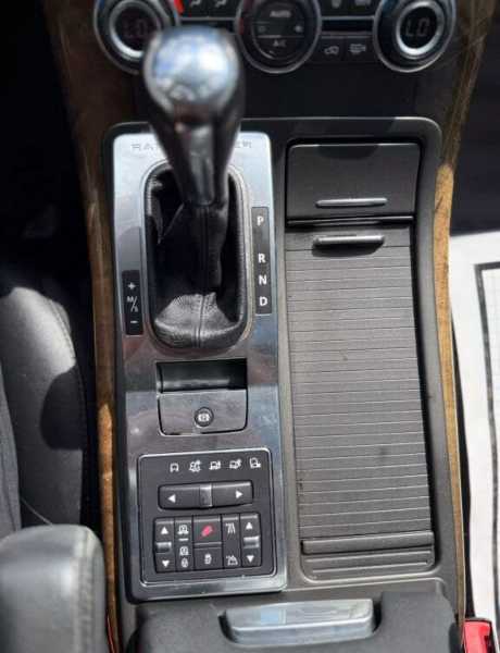 Land Rover Range Rover Sport clean