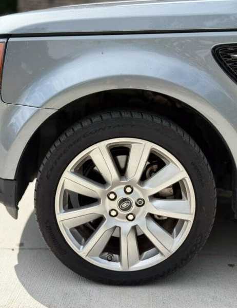 Land Rover Range Rover Sport clean