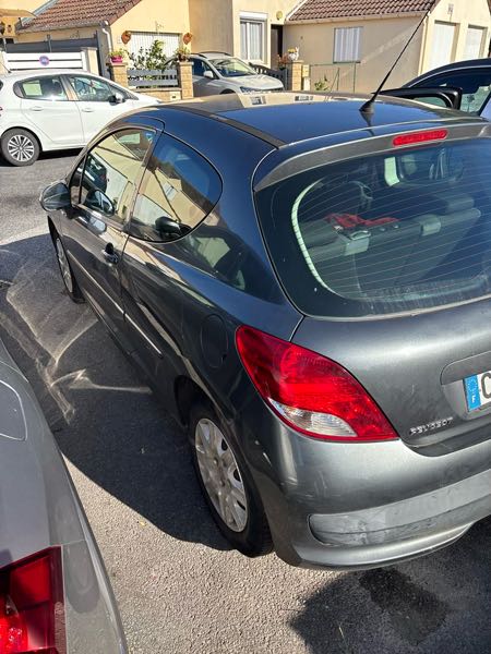 Peugeot 207+ 1.4 ESSENCE 3P
