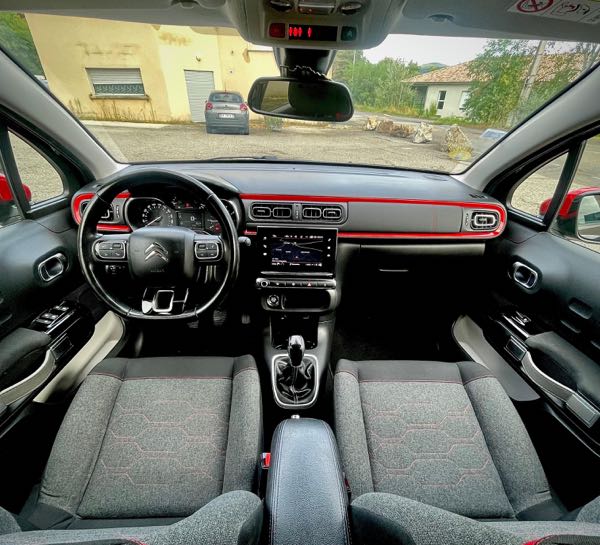 Citroen C3 III (2) 1.5 BLUEHDI 100 S&amp;S SHINE BV6