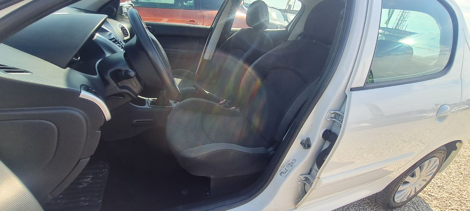 Peugeot 206+ 1.1 1124cm3 60cv