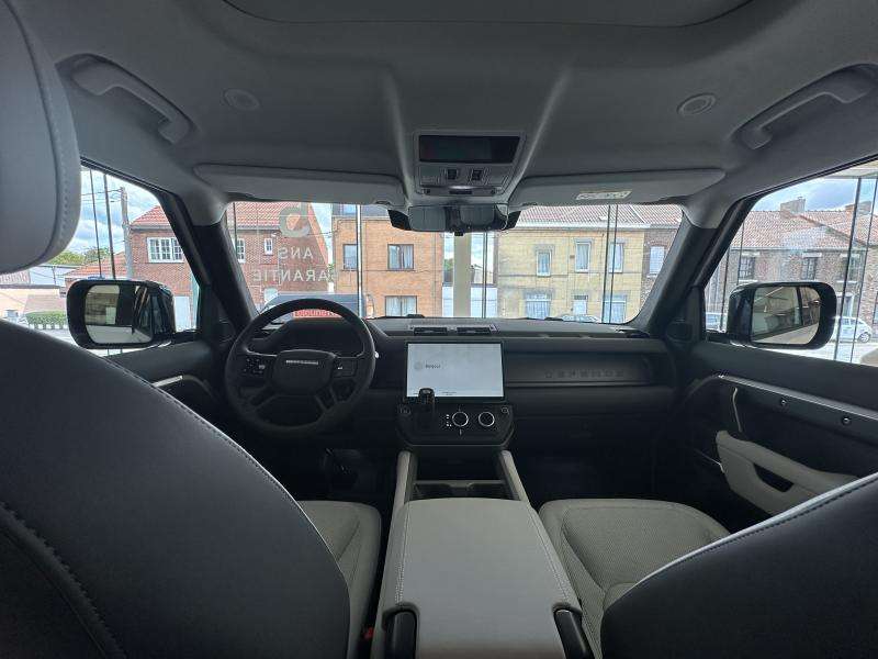 Land Rover Defender X-Dynamic HSE