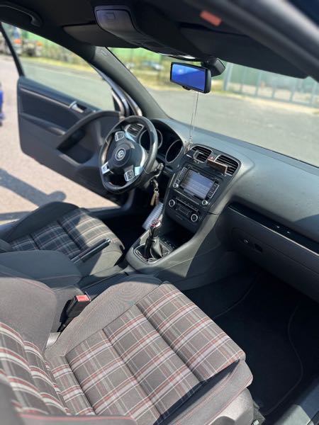 Volkswagen Golf VI 2.0 T 210 GTI 3P