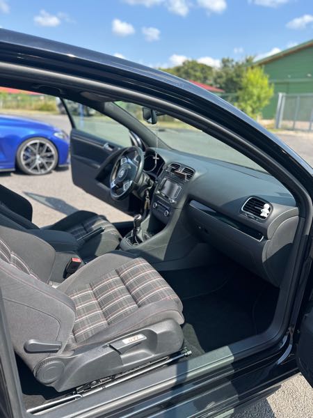 Volkswagen Golf VI 2.0 T 210 GTI 3P
