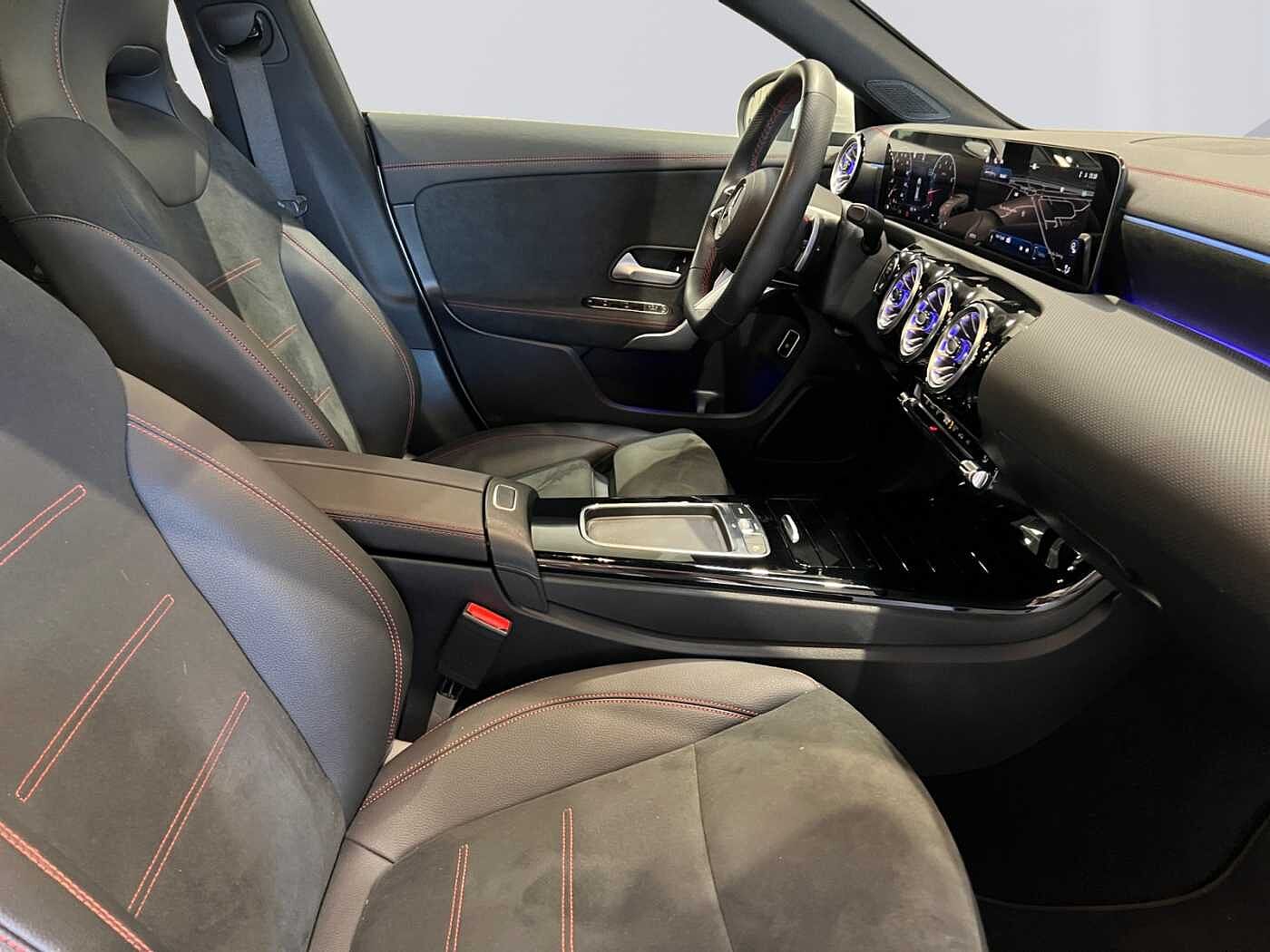 Mercedes-Benz CLA 200 Shooting Brake  ...