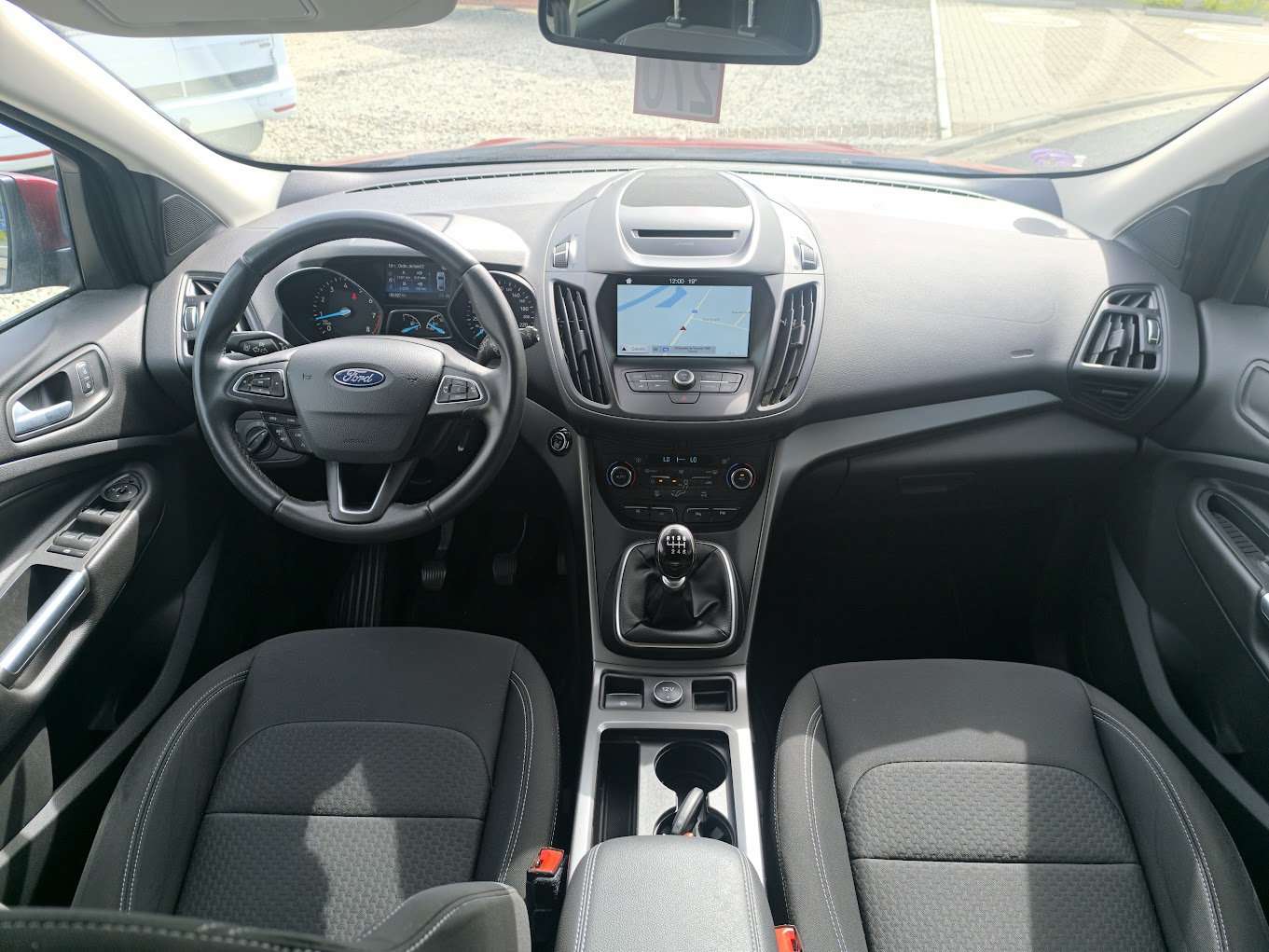 Ford Kuga Business Class - 1.5 ecoboost 120cv M6 - Garantie