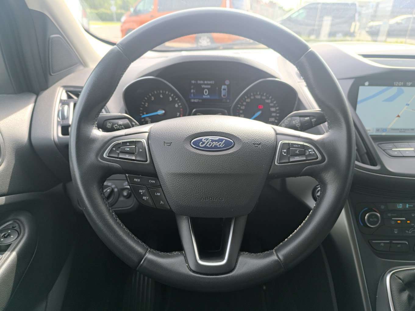 Ford Kuga Business Class - 1.5 ecoboost 120cv M6 - Garantie