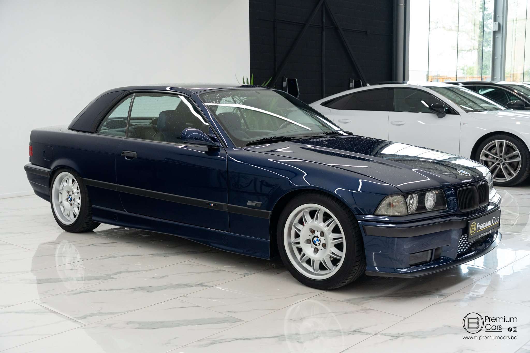 BMW 320 I 325 motor cabrio E36 M pack! Oldtimer! Uniek!