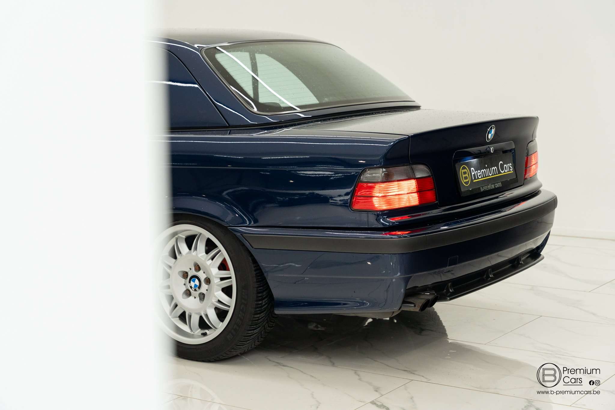 BMW 320 I 325 motor cabrio E36 M pack! Oldtimer! Uniek!