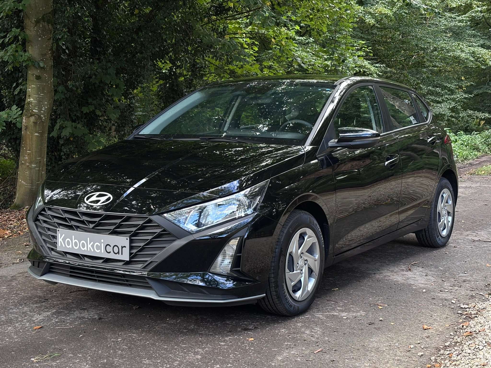 Hyundai i20 1.2I 84cv VEH NEUF/CARPLAY/ANDROID/CAMERA/CAPTEURS
