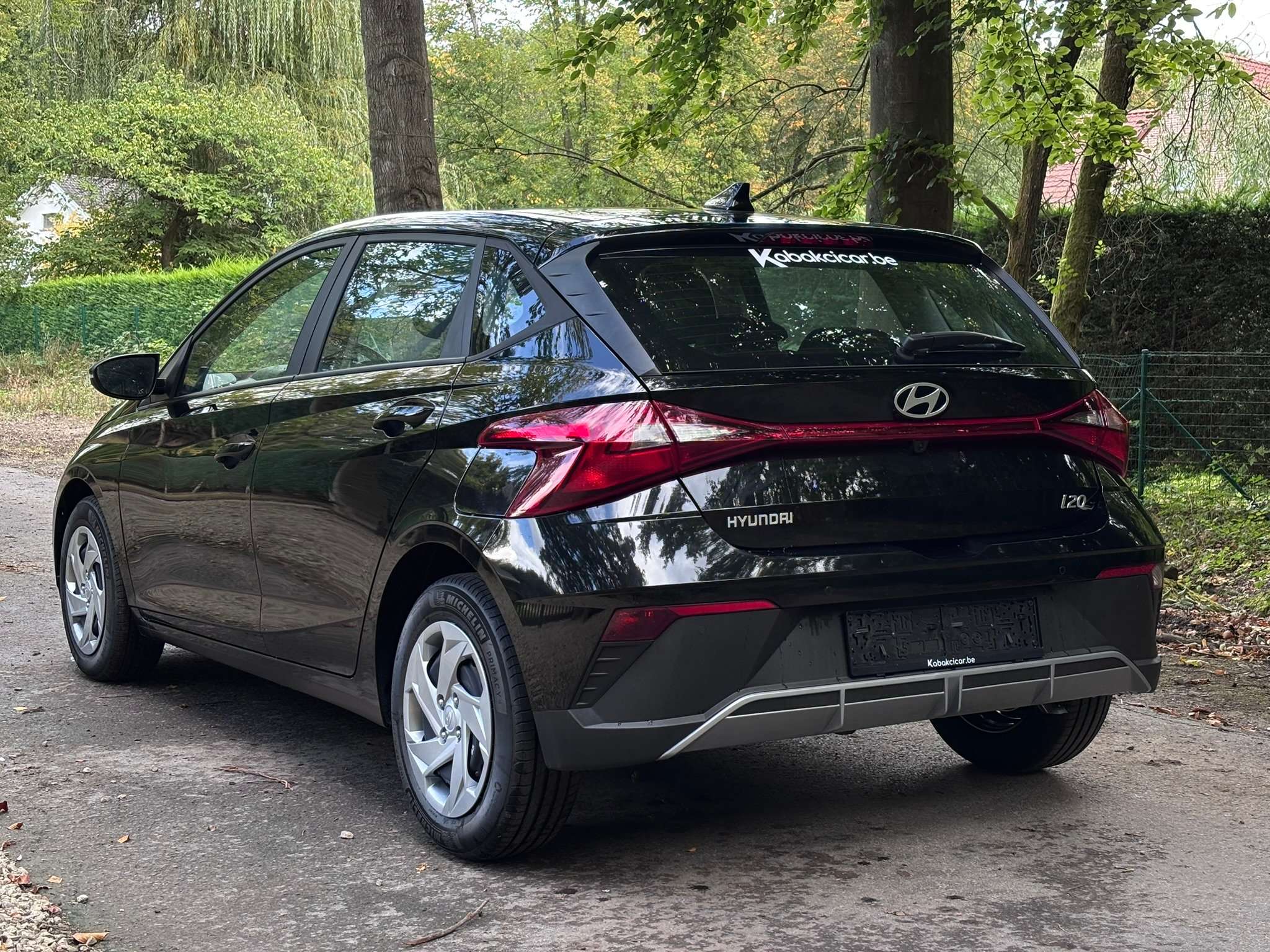 Hyundai i20 1.2I 84cv VEH NEUF/CARPLAY/ANDROID/CAMERA/CAPTEURS