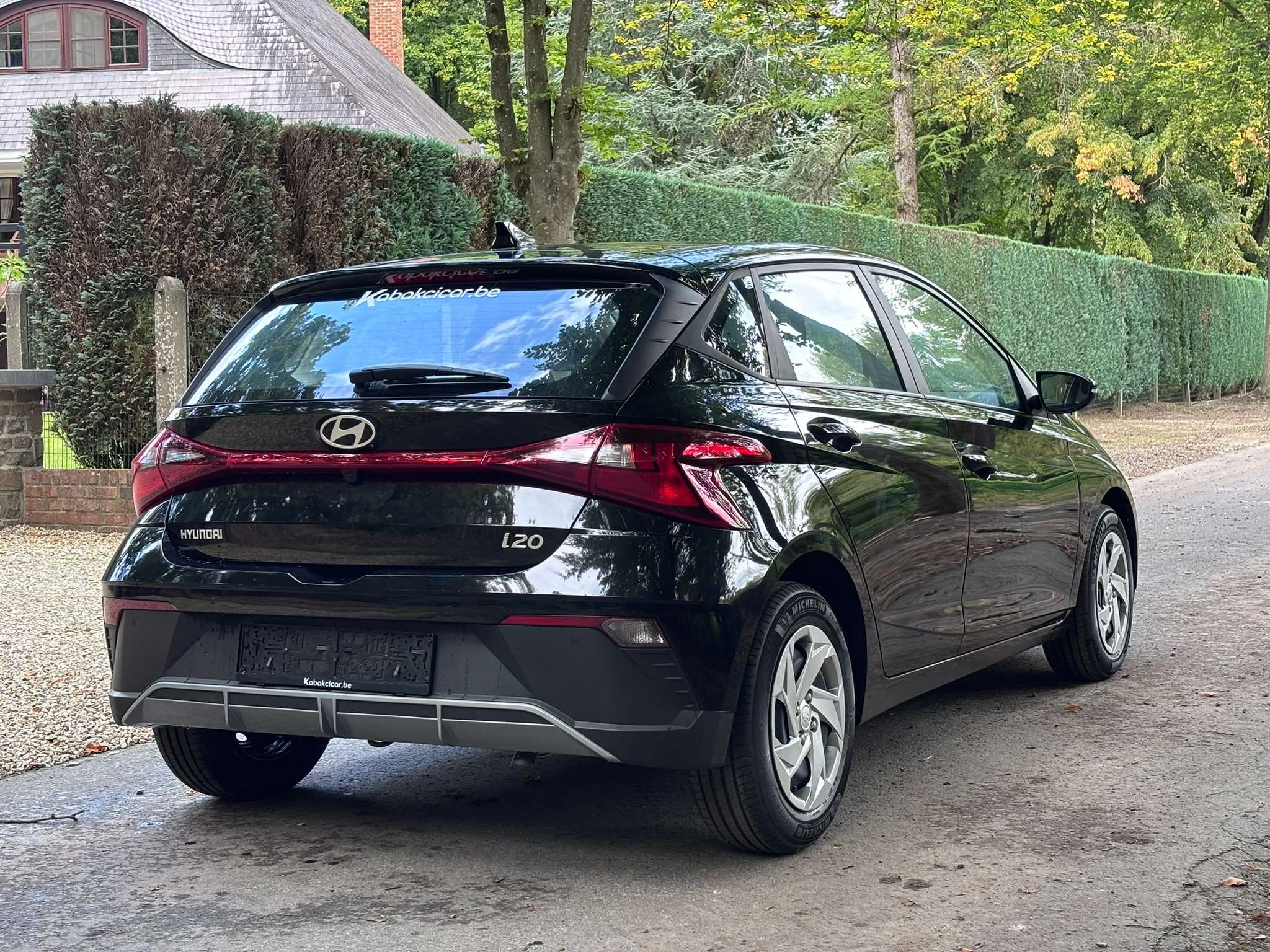 Hyundai i20 1.2I 84cv VEH NEUF/CARPLAY/ANDROID/CAMERA/CAPTEURS