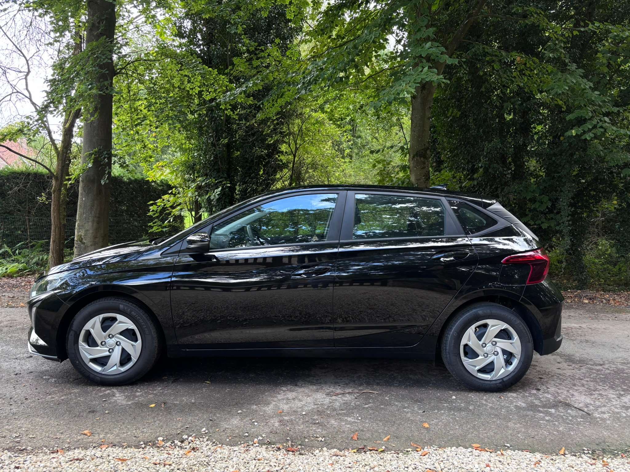 Hyundai i20 1.2I 84cv VEH NEUF/CARPLAY/ANDROID/CAMERA/CAPTEURS