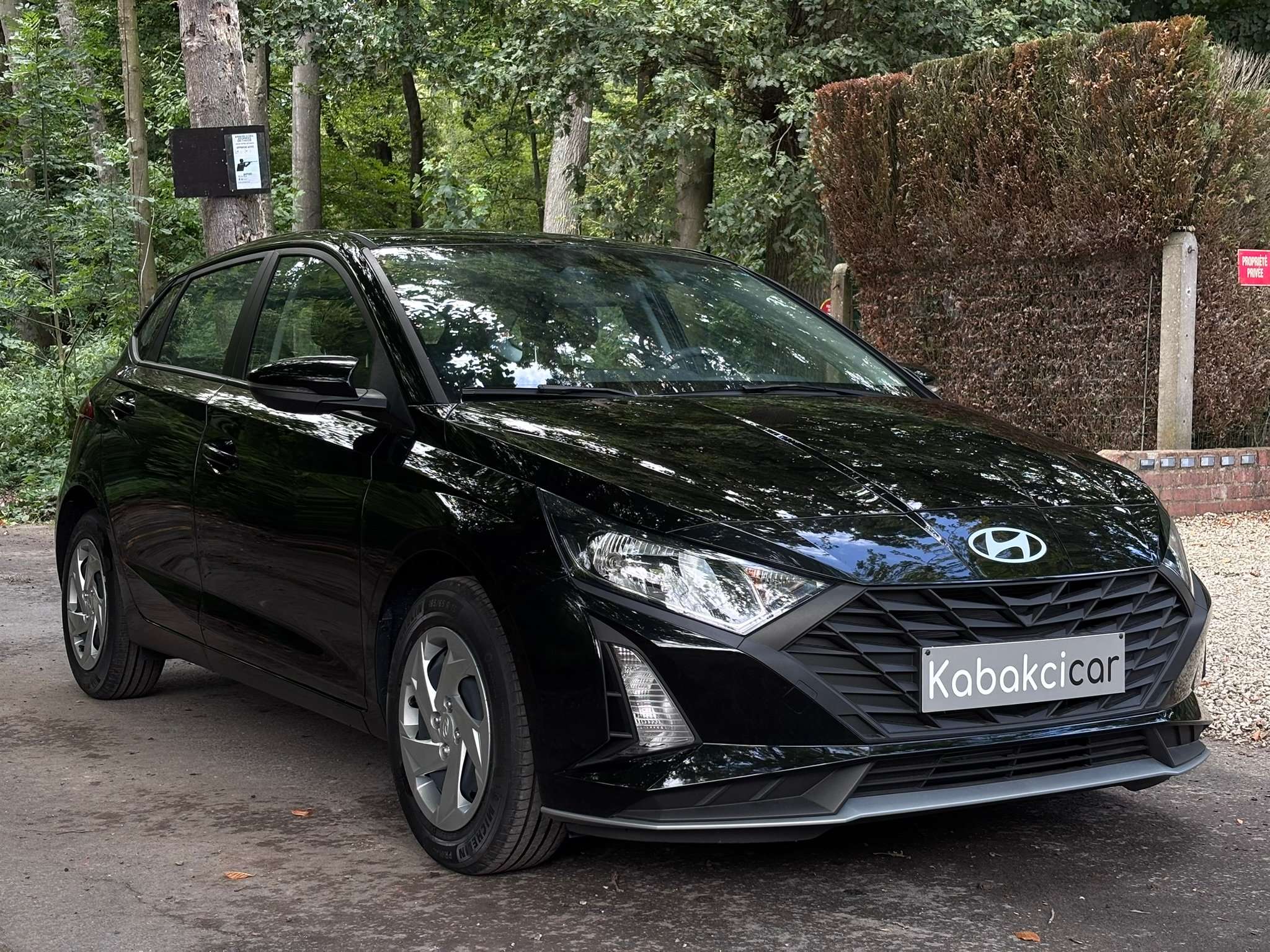 Hyundai i20 1.2I 84cv VEH NEUF/CARPLAY/ANDROID/CAMERA/CAPTEURS