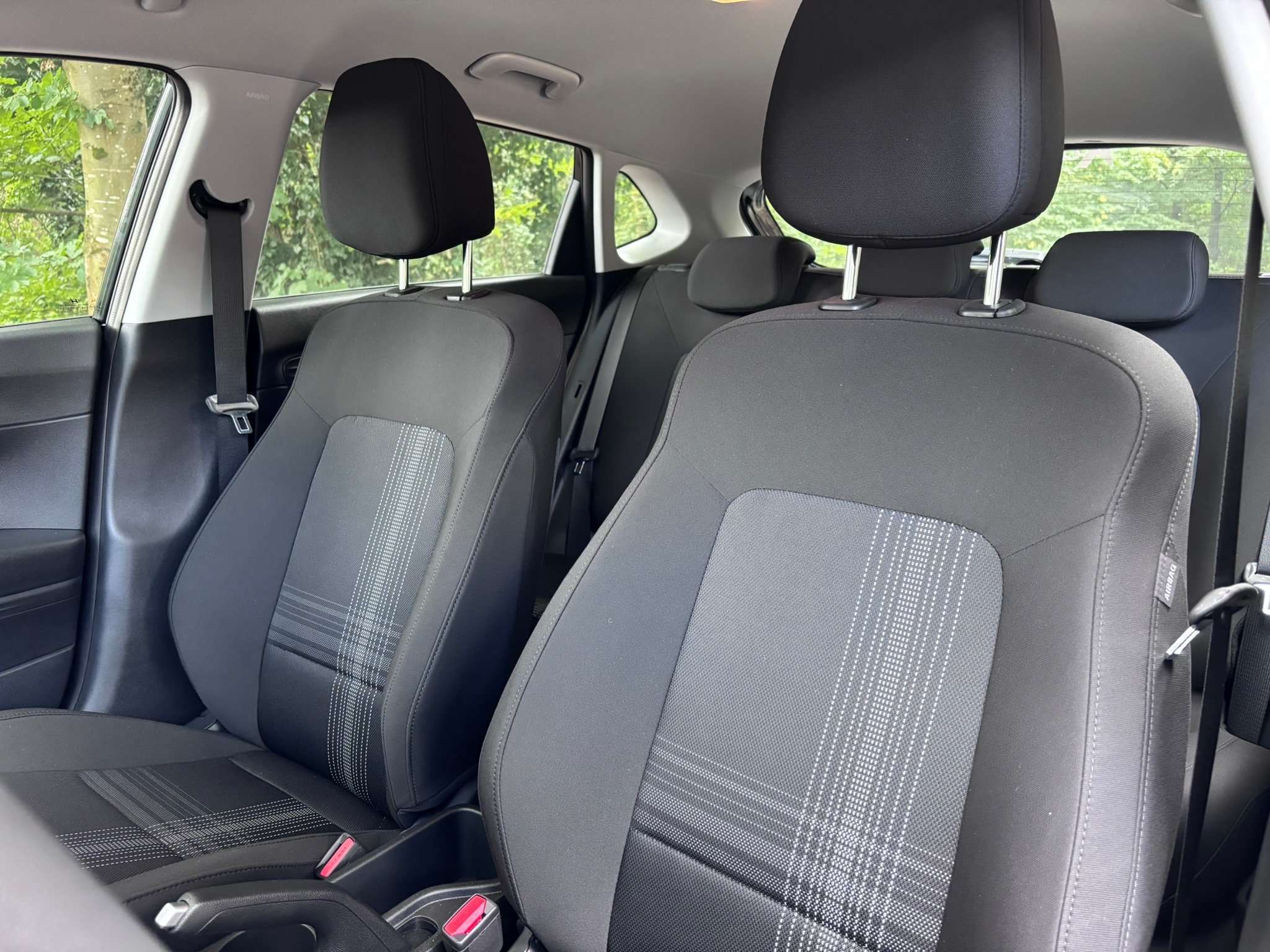 Hyundai i20 1.2I 84cv VEH NEUF/CARPLAY/ANDROID/CAMERA/CAPTEURS
