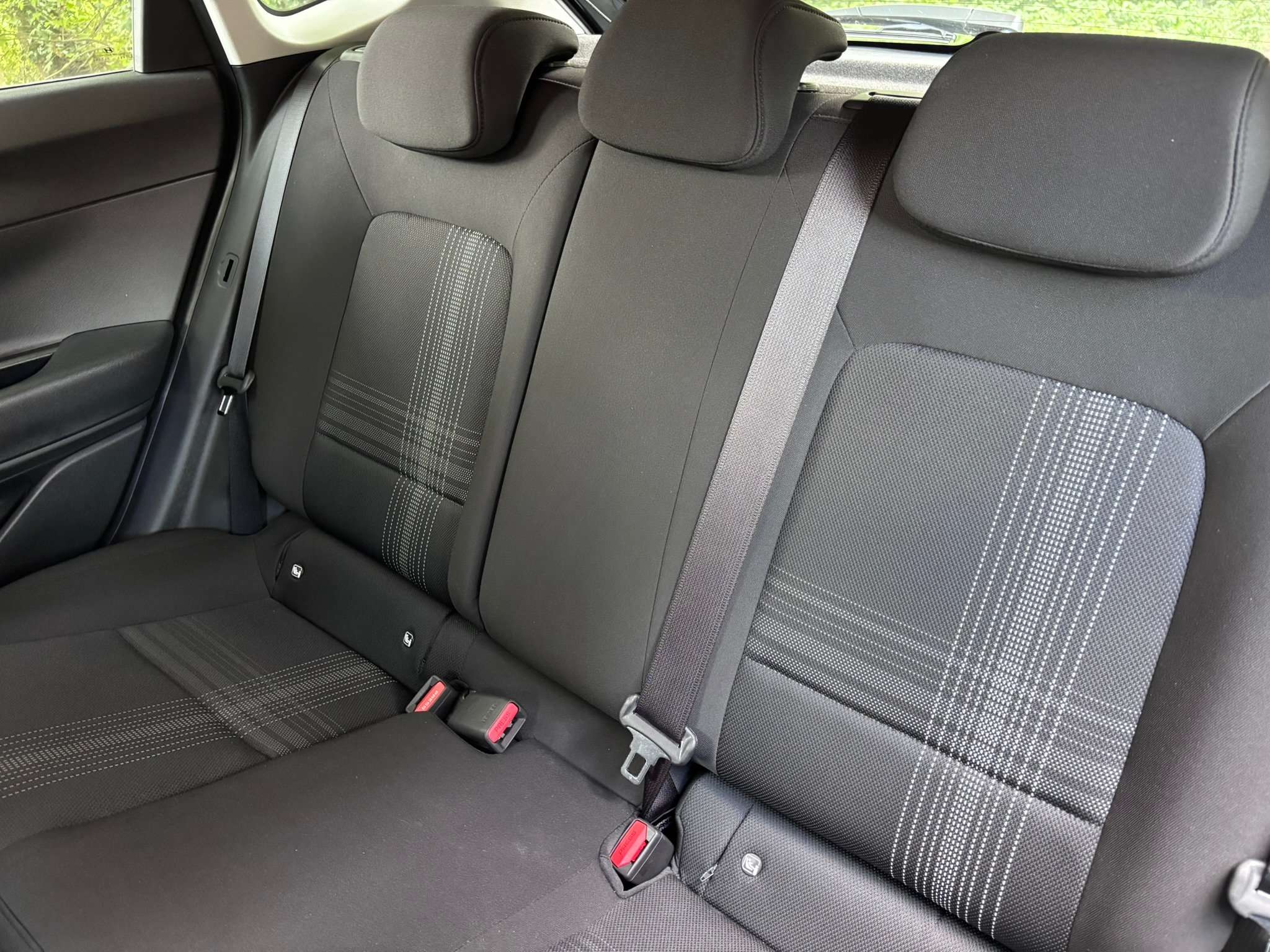 Hyundai i20 1.2I 84cv VEH NEUF/CARPLAY/ANDROID/CAMERA/CAPTEURS