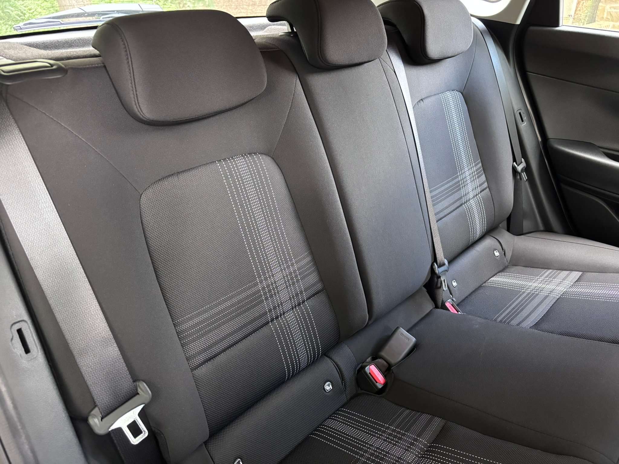 Hyundai i20 1.2I 84cv VEH NEUF/CARPLAY/ANDROID/CAMERA/CAPTEURS
