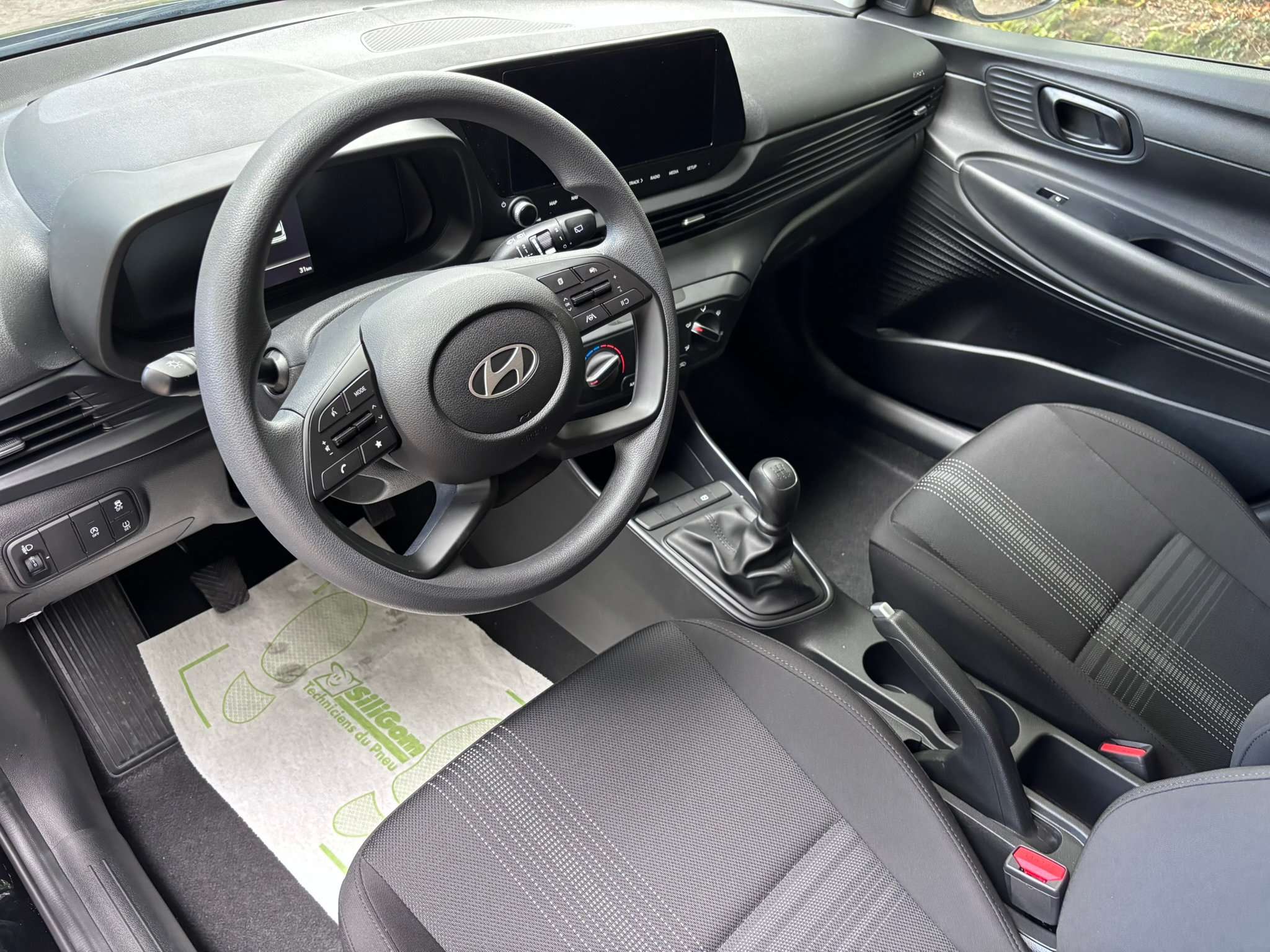 Hyundai i20 1.2I 84cv VEH NEUF/CARPLAY/ANDROID/CAMERA/CAPTEURS
