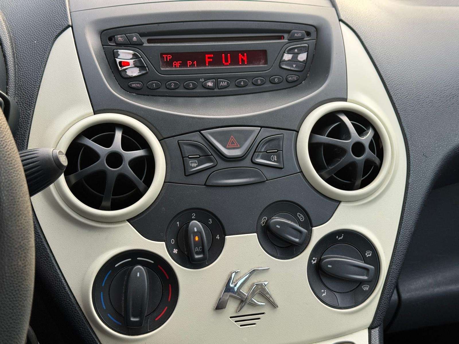 Ford Ka/Ka+ 1.2i Titanium/ LEZ 2030 OK/ Clim / Entretien+CT OK