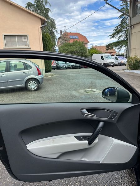 Audi A1 SPORTBACK 1.6 TDI 90 AMBIENTE