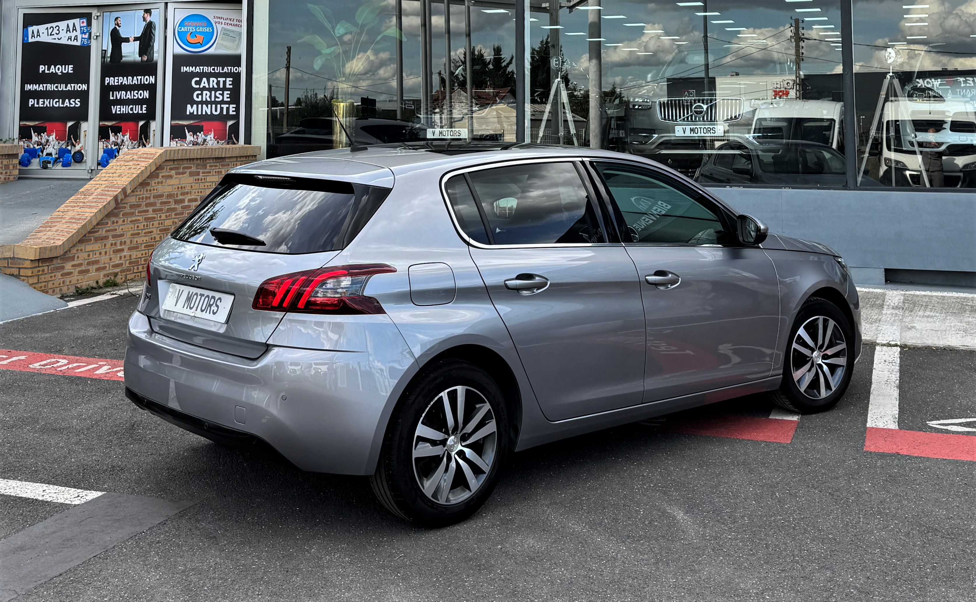 Peugeot 308 II HDi 130 S&S Allure Design' 1er Propriétaire