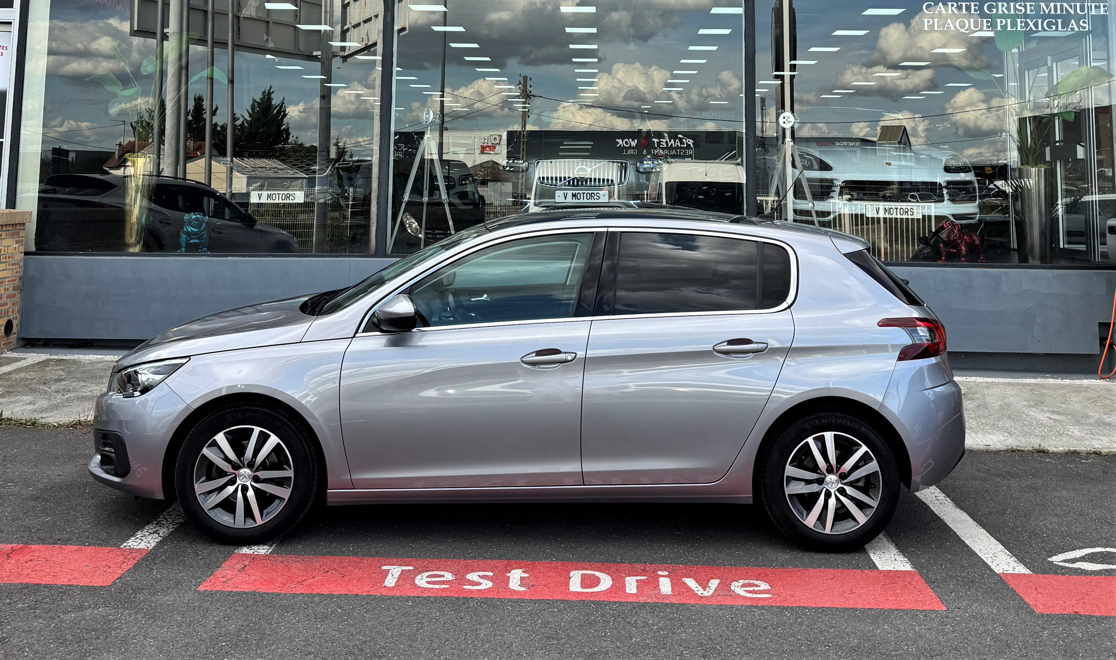 Peugeot 308 II HDi 130 S&S Allure Design' 1er Propriétaire