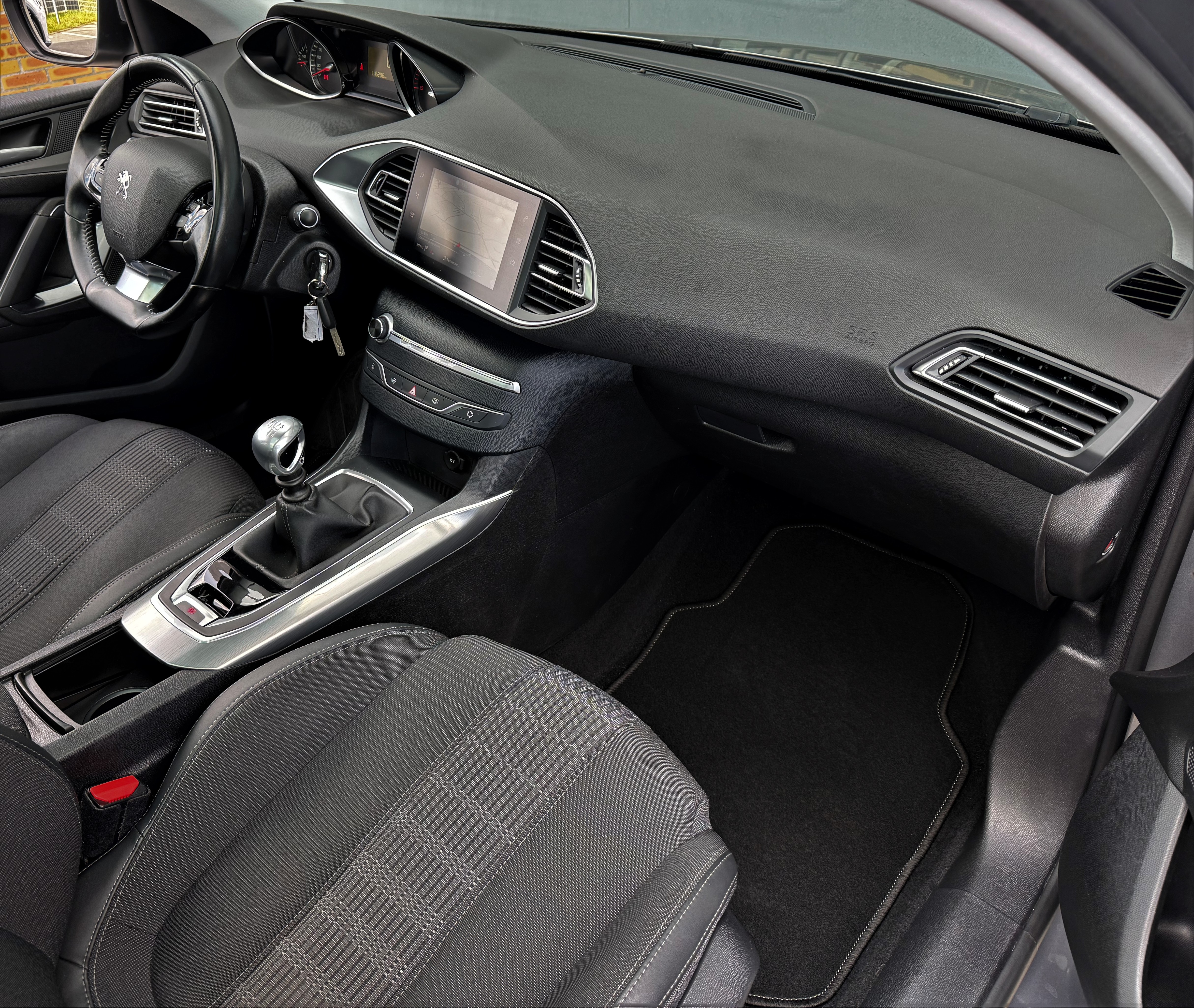 Peugeot 308 II HDi 130 S&S Allure Design' 1er Propriétaire