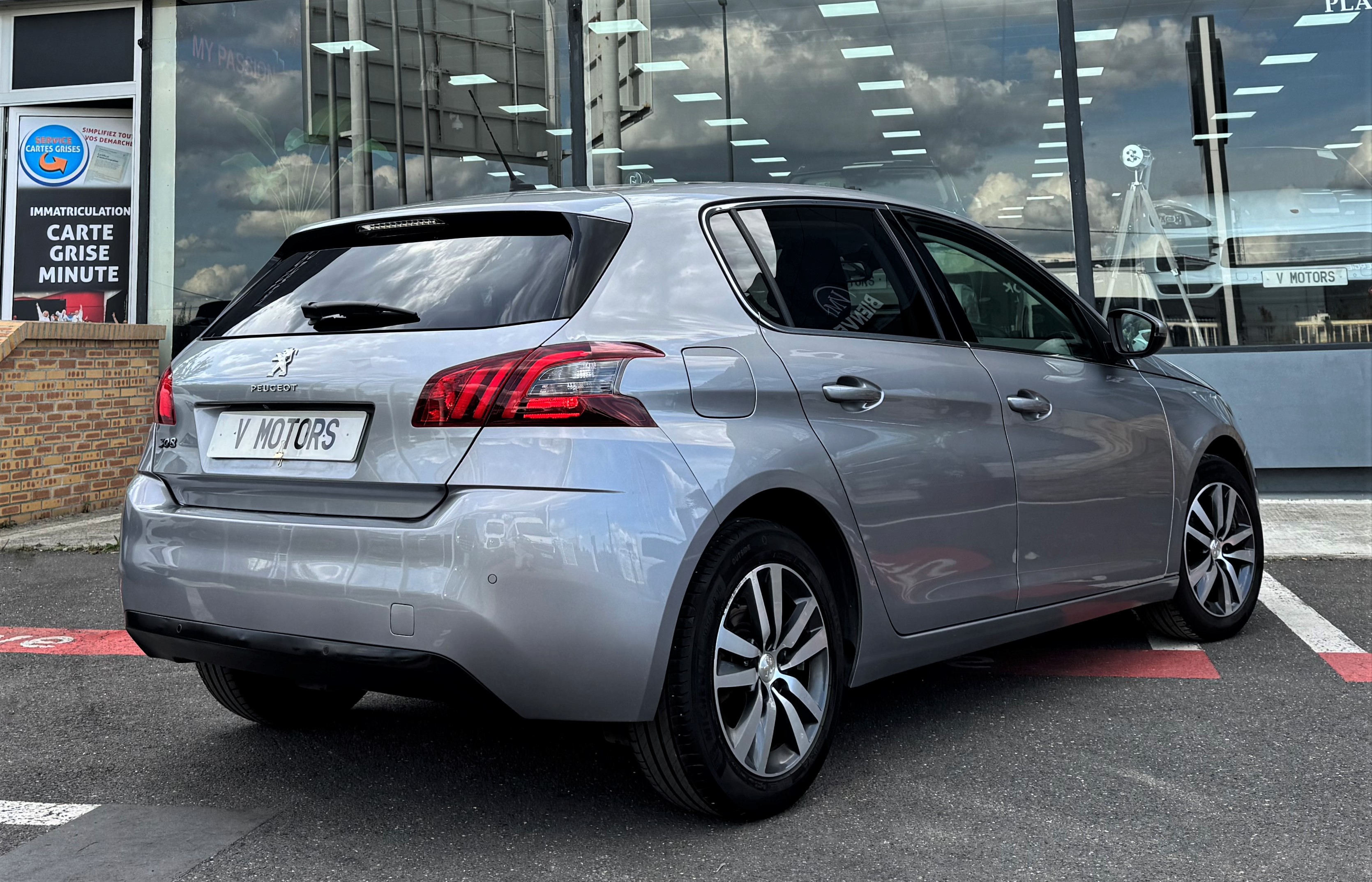 Peugeot 308 II HDi 130 S&S Allure Design' 1er Propriétaire