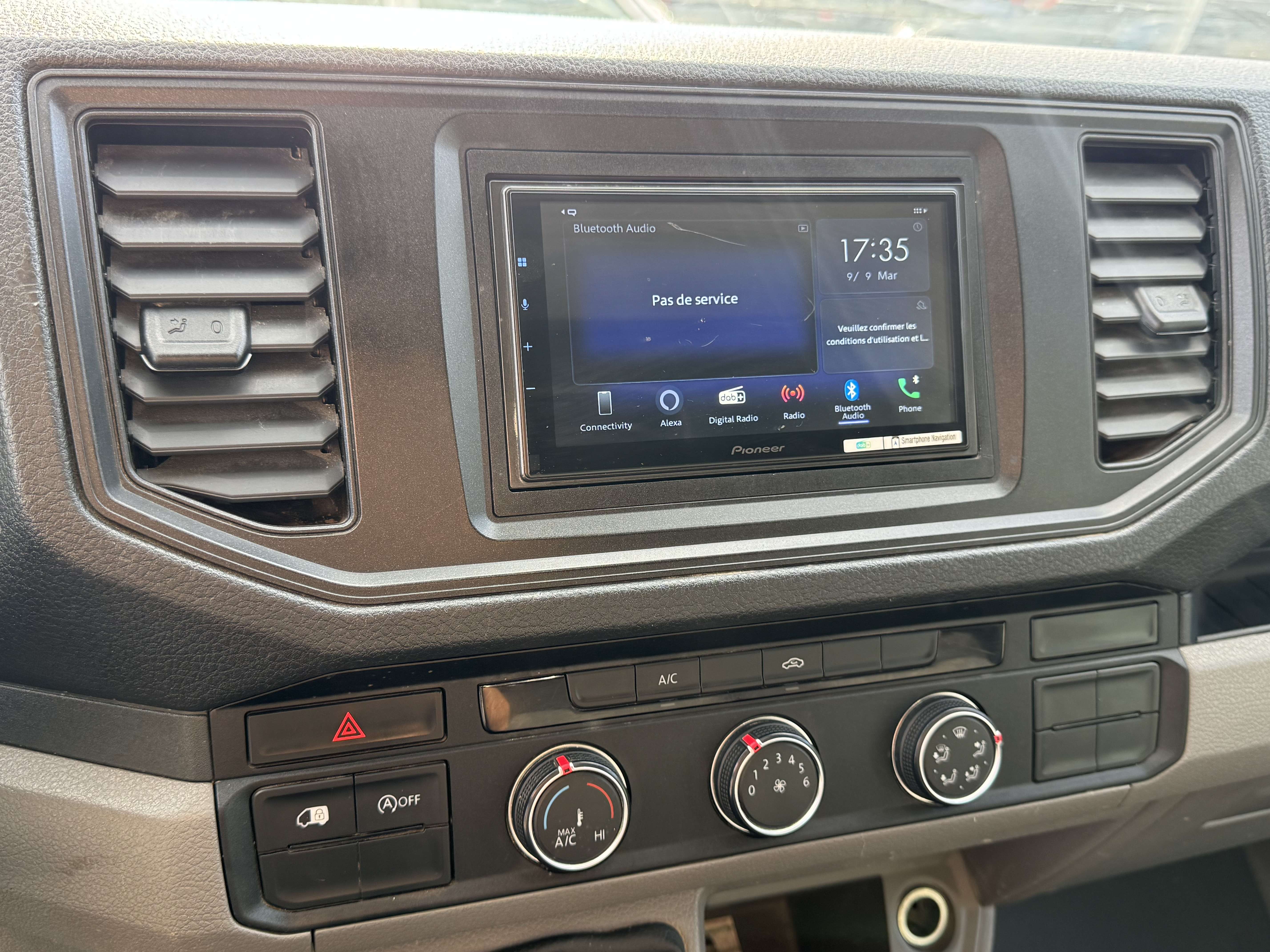Volkswagen Crafter 2.0 CR TDi L2 H3 // GPS // CLIM // TVA RECUPERABLE