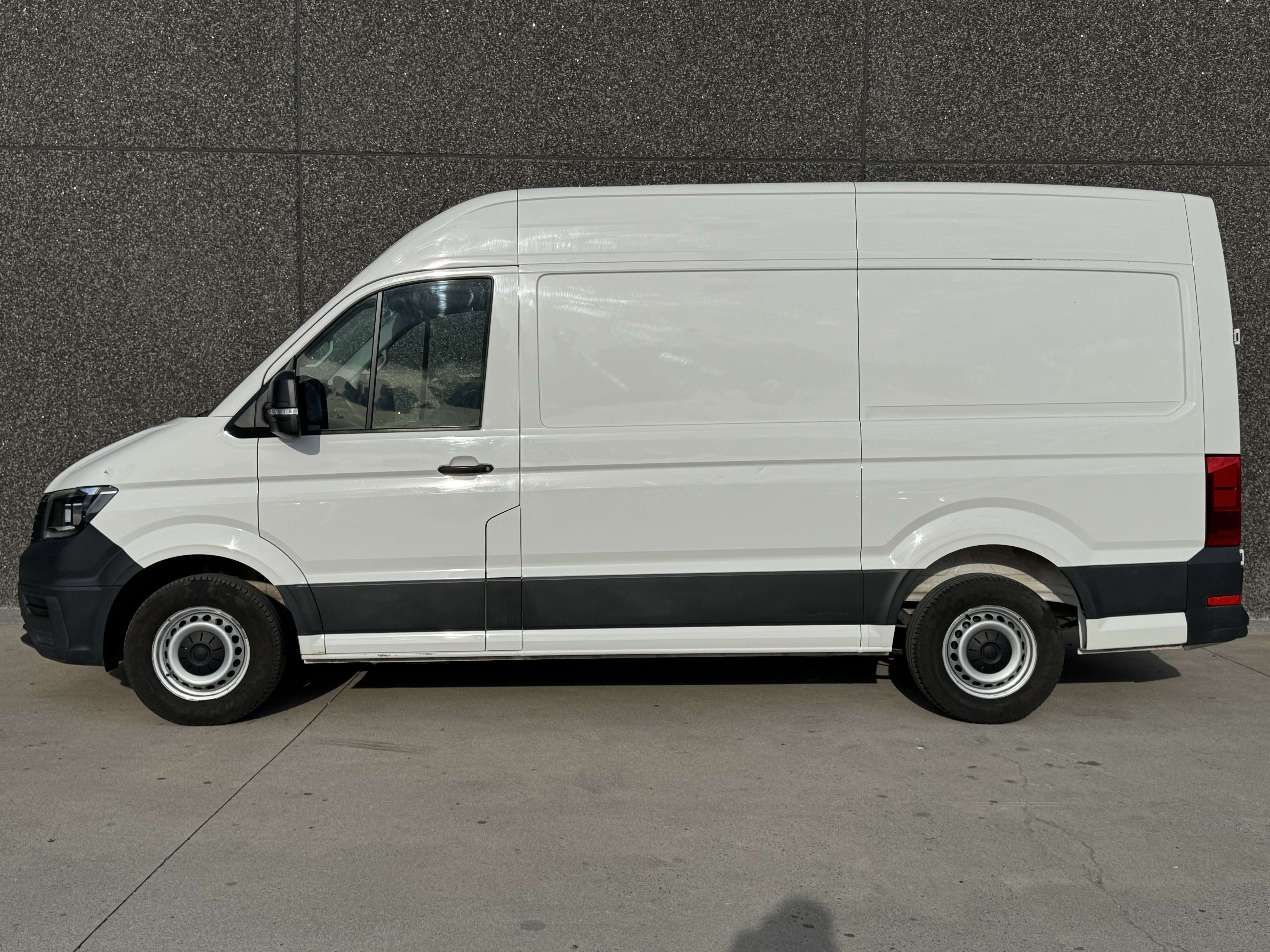 Volkswagen Crafter 2.0 CR TDi L2 H3 // GPS // CLIM // TVA RECUPERABLE