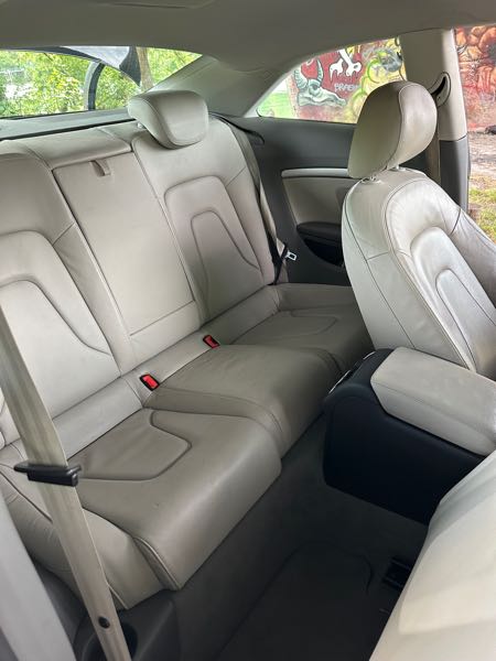 Audi A5 2.7 V6 TDI 190 DPF AMBIENTE