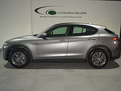 Alfa Romeo Stelvio Stelvio 2.0 Turbo 16V AT8-Q4 Super NAVI + CAM