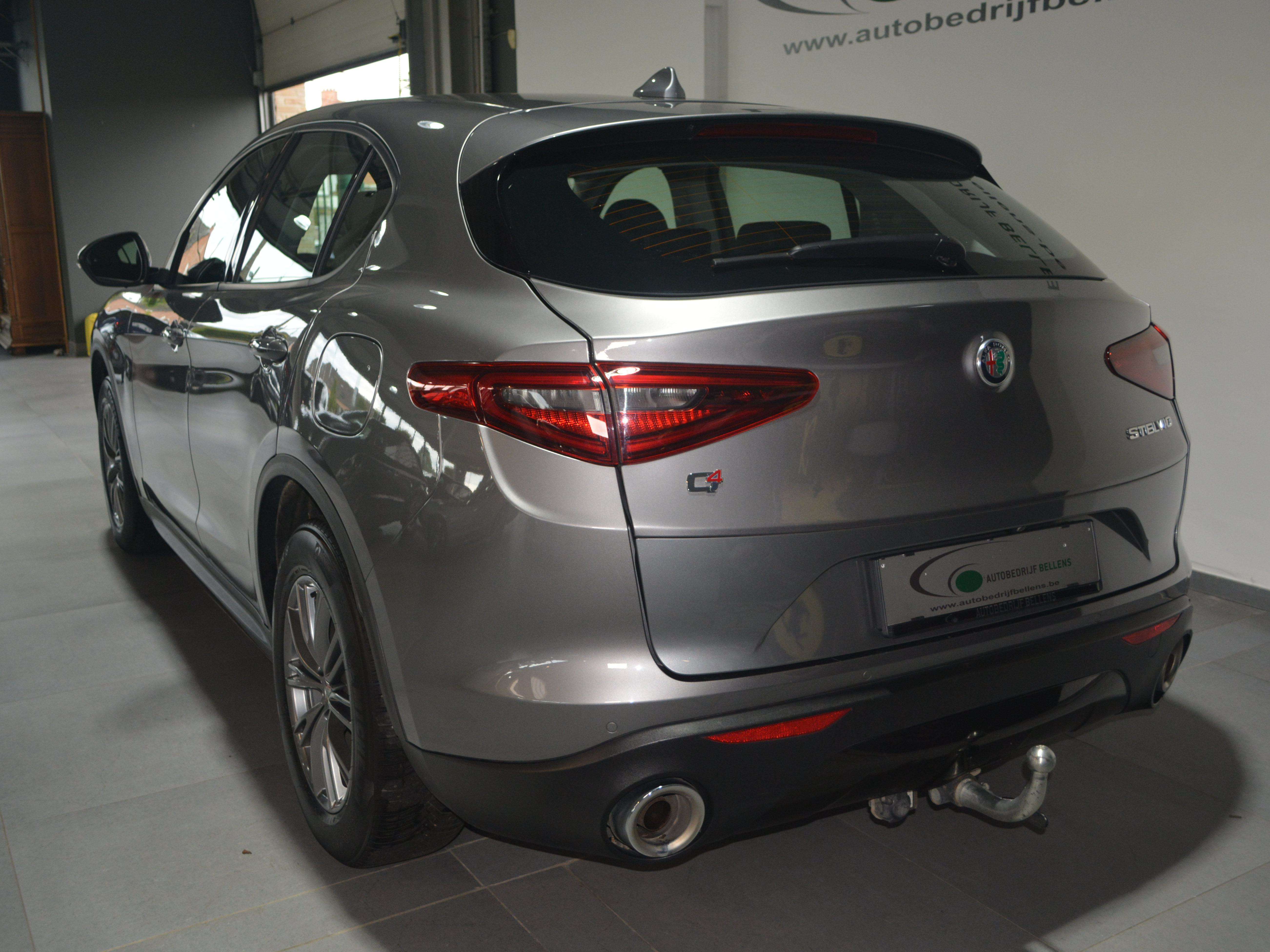 Alfa Romeo Stelvio Stelvio 2.0 Turbo 16V AT8-Q4 Super NAVI + CAM