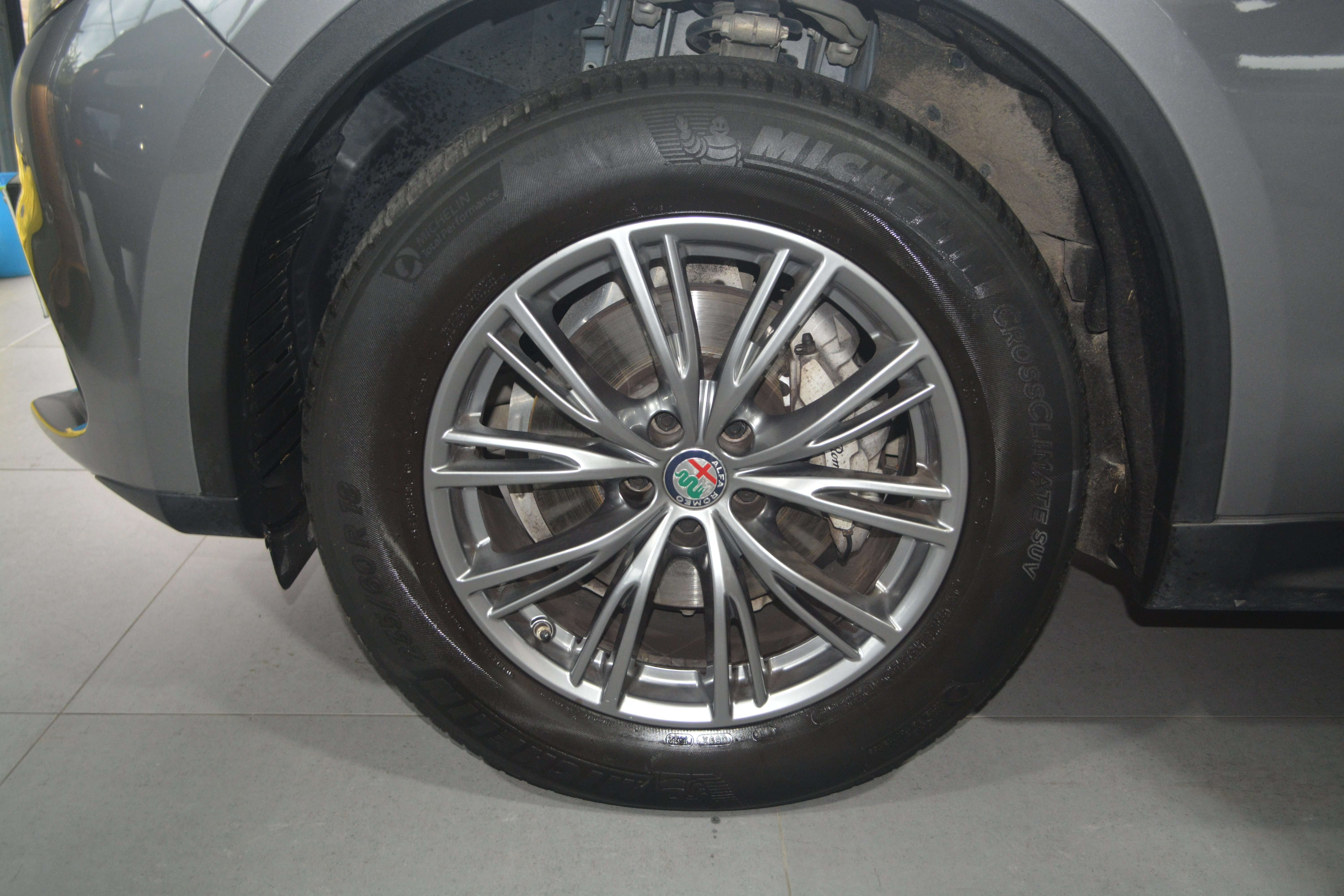 Alfa Romeo Stelvio Stelvio 2.0 Turbo 16V AT8-Q4 Super NAVI + CAM