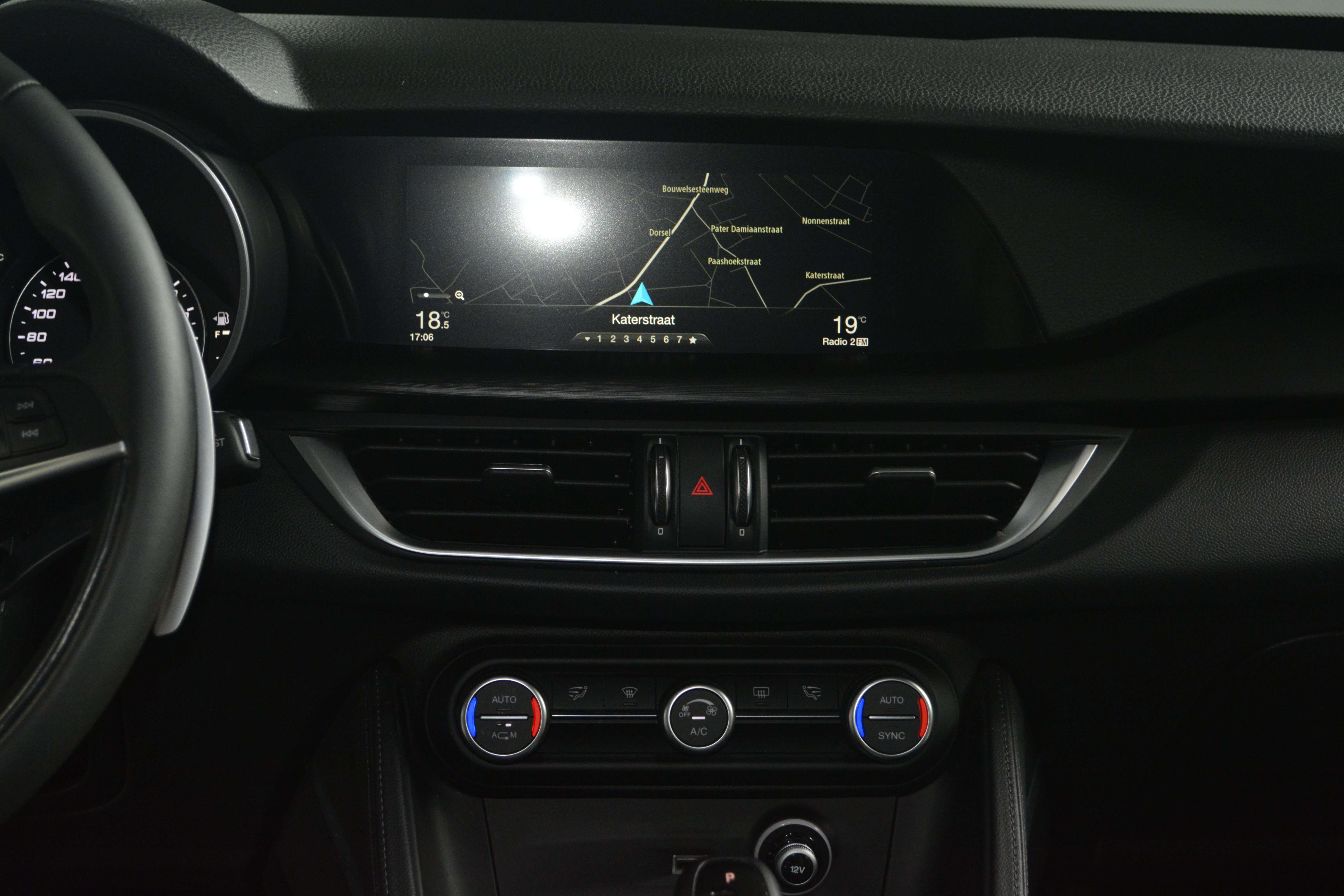 Alfa Romeo Stelvio Stelvio 2.0 Turbo 16V AT8-Q4 Super NAVI + CAM
