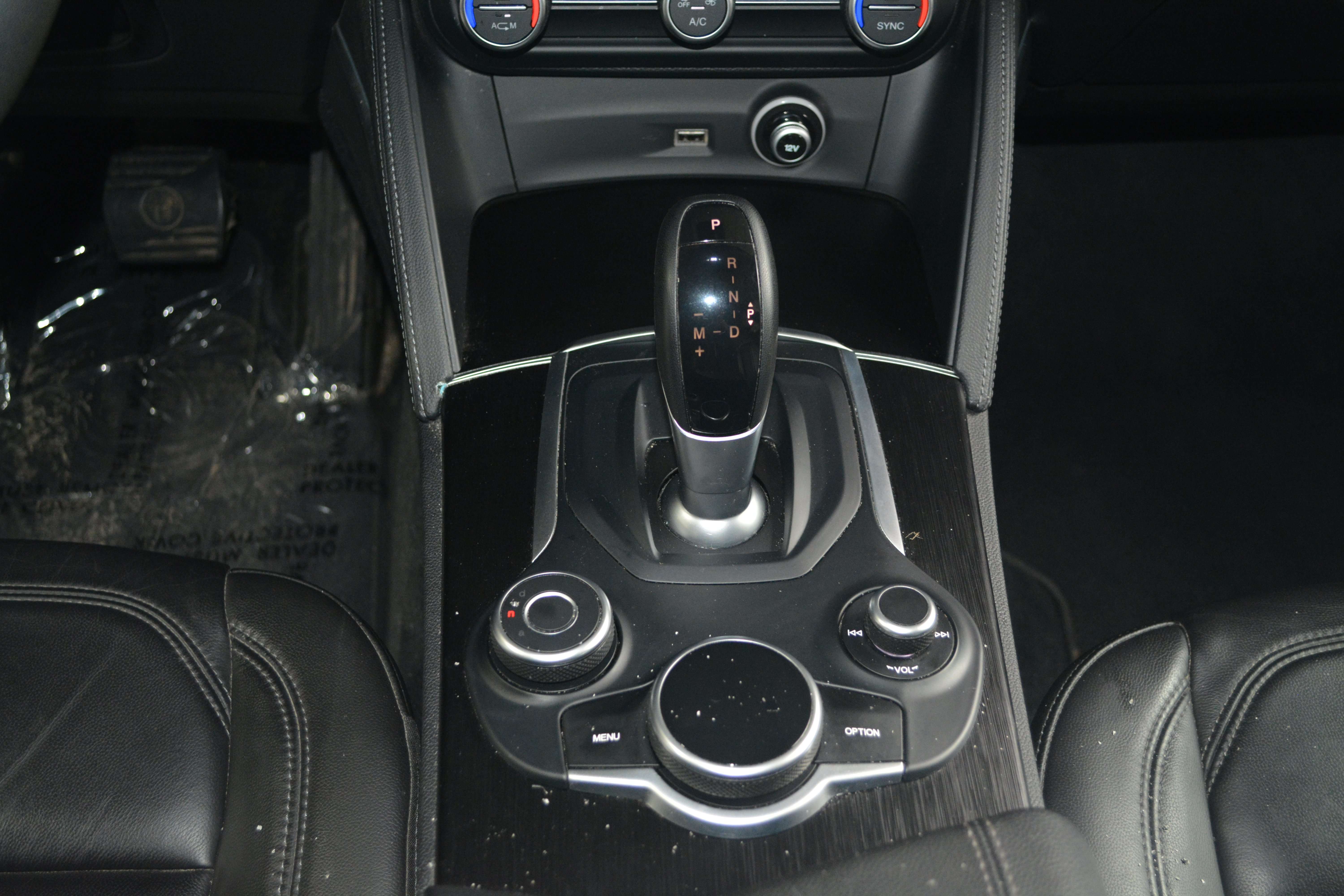 Alfa Romeo Stelvio Stelvio 2.0 Turbo 16V AT8-Q4 Super NAVI + CAM
